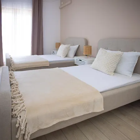 Flumen, Private Pool, Family Villa *