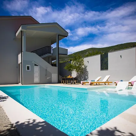 Flumen Villa